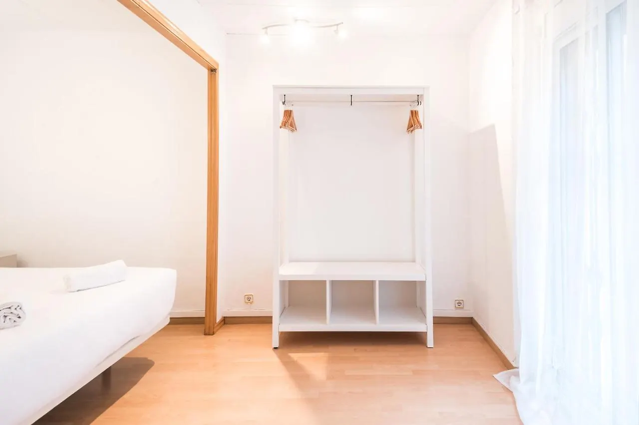 Homenfun Barcelona Gracia Apartment