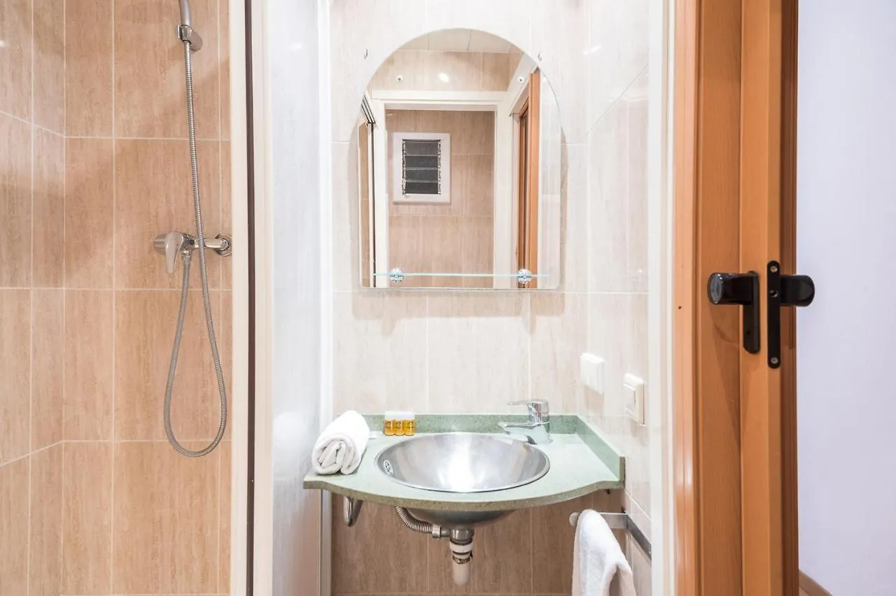 Apartment Homenfun Barcelona Gracia Spain